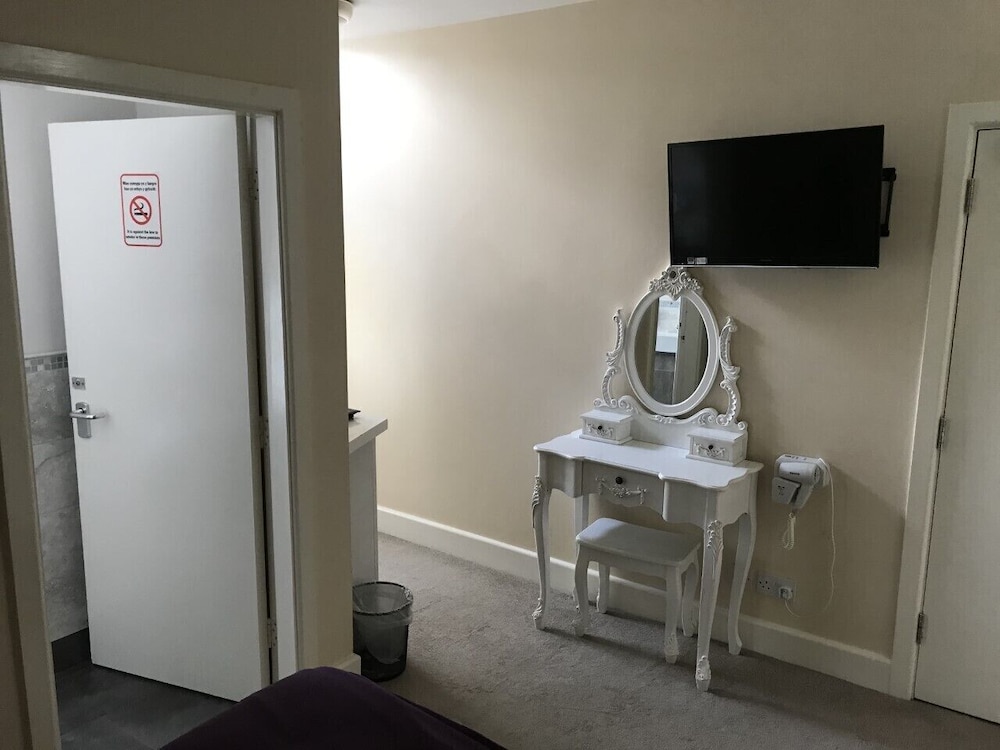 Double Room (Room 2) photo 1