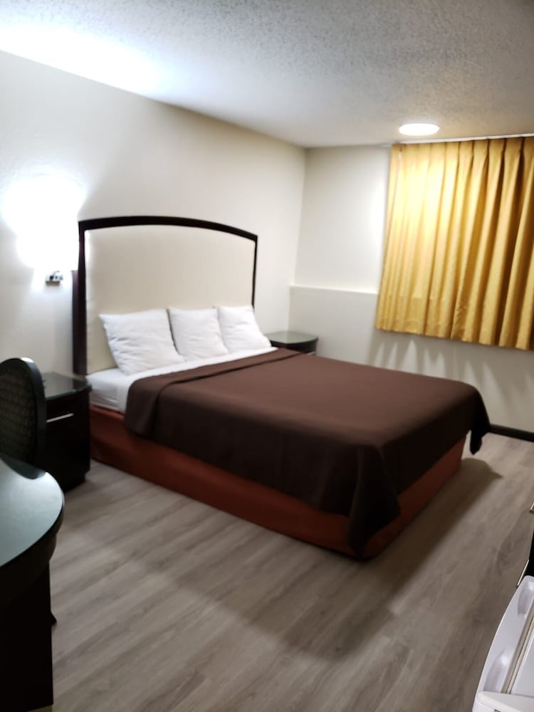 Economy Room photo 1