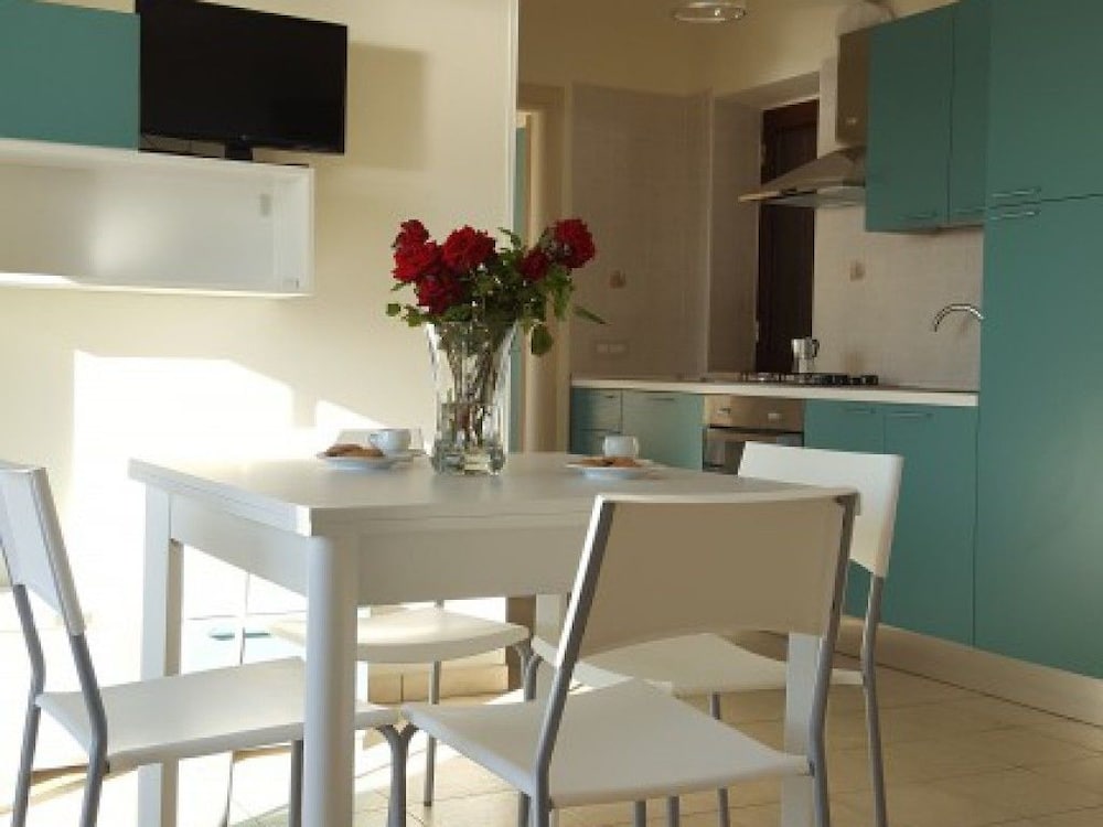 Superior Apartment, Annex Building