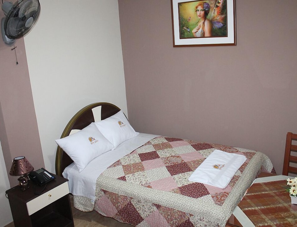 Single Room photo 2