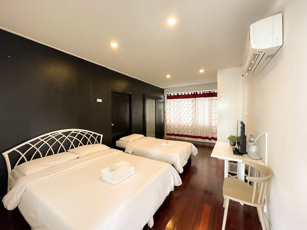 Standard Triple Room, Non Smoking photo 1