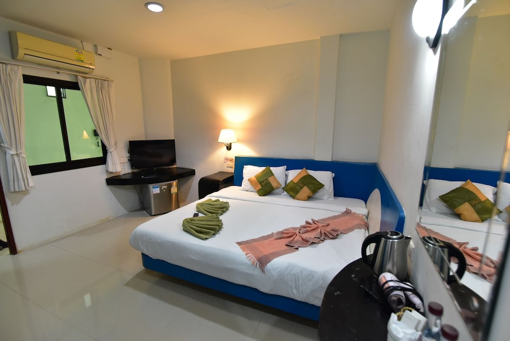 Capuchino Room - no window