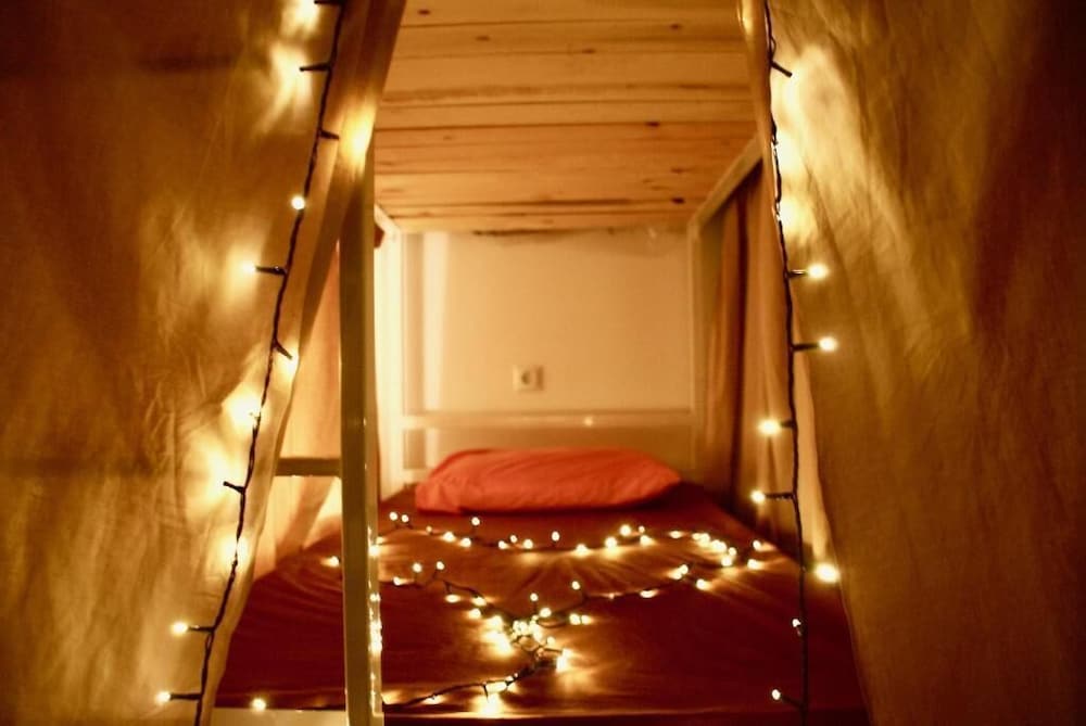 Shared Dormitory, Women only (16 beds)