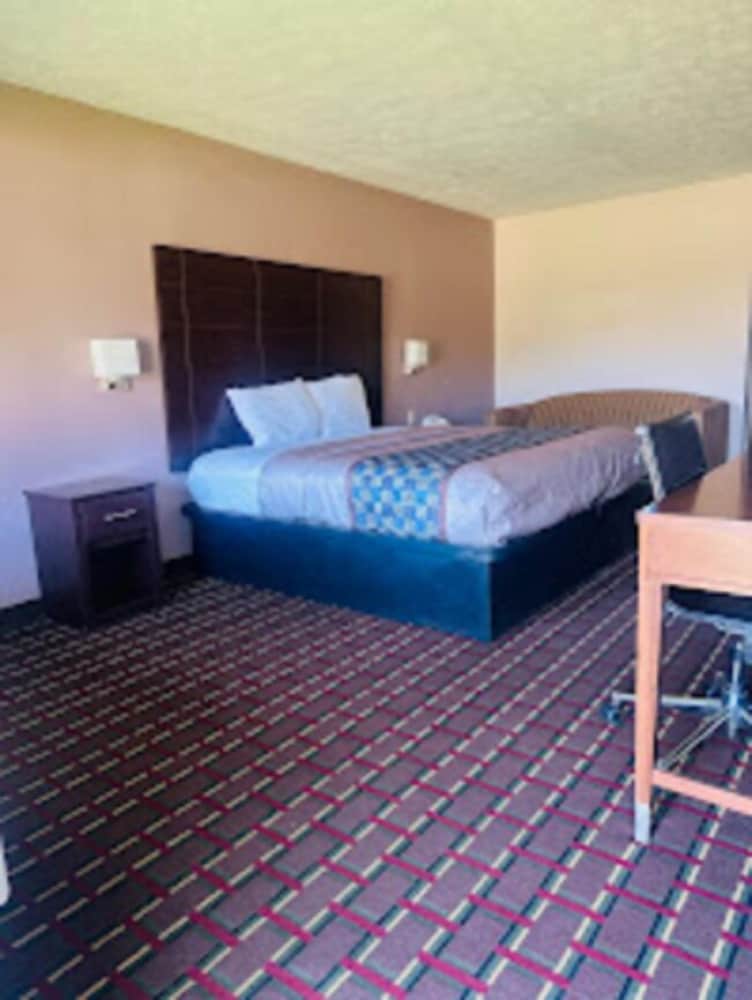 Basic Single Room