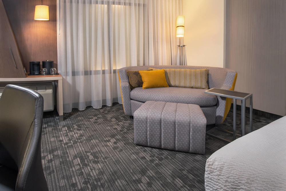 Executive Suite, Multiple Beds photo 3