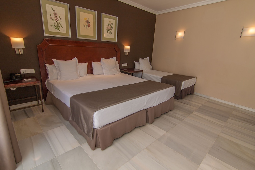 Triple Room, 3 Twin Beds - Photo 4