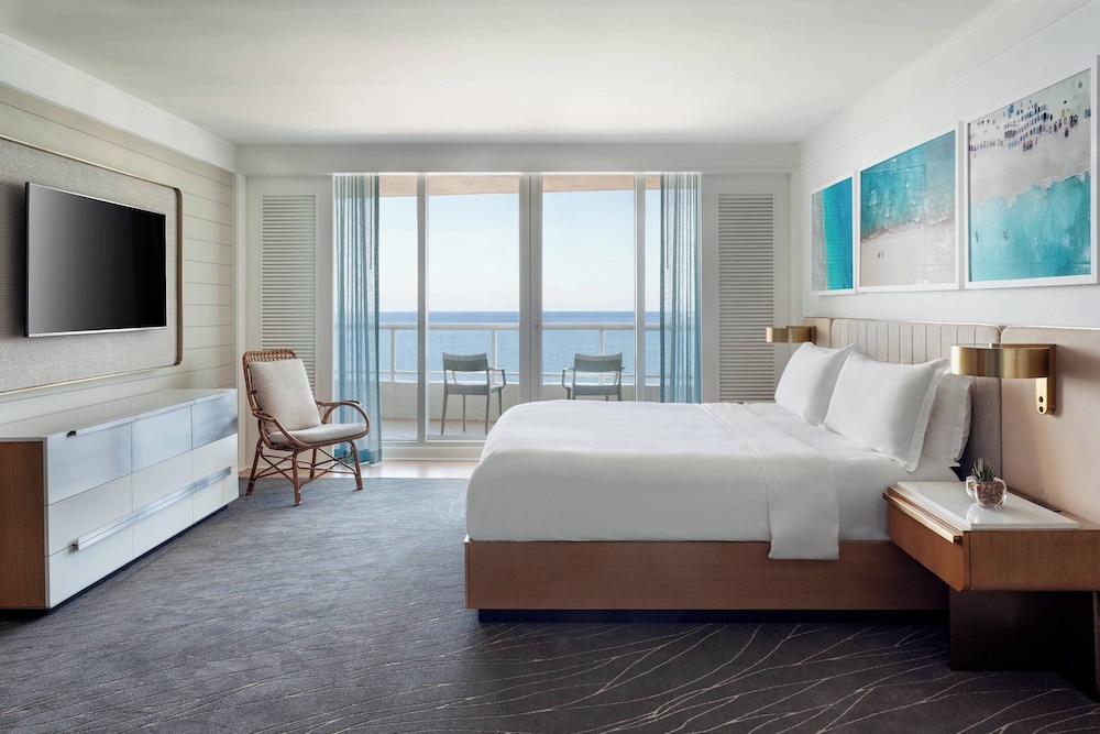 Club Room, 1 Double Bed, Partial Ocean View - Photo 5