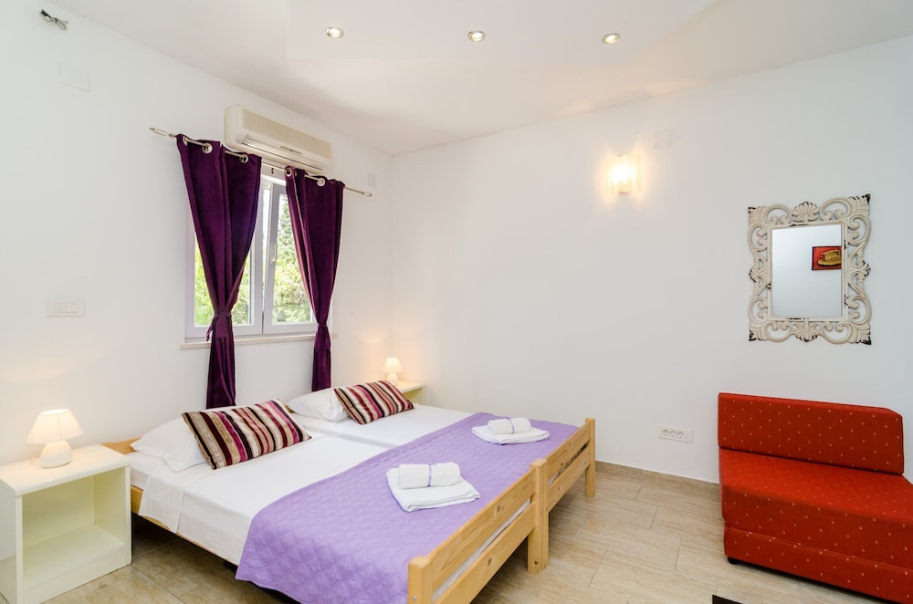 Studio (Comfort Studio Apartment With Terrace) - Photo 2