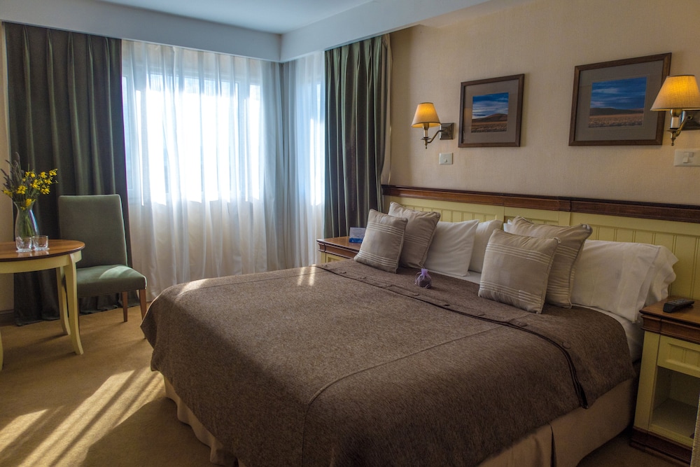 Standard Room, 1 Queen Bed