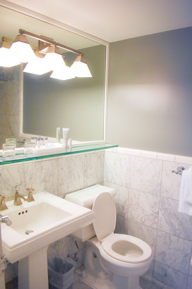 Suite, 1 Bedroom (Double) - Photo 13