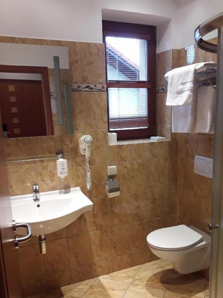 Double or Twin Room photo 3