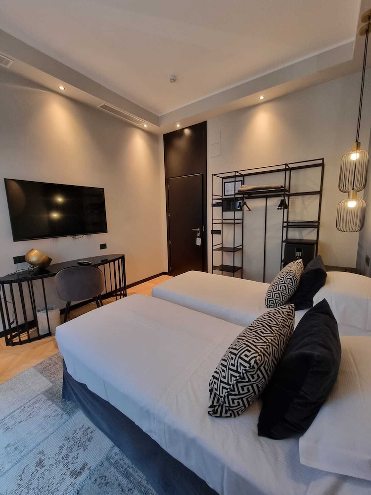 Superior Double or Twin Room - Photo 2