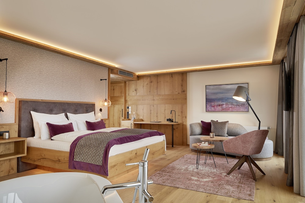 Junior Studio Suite