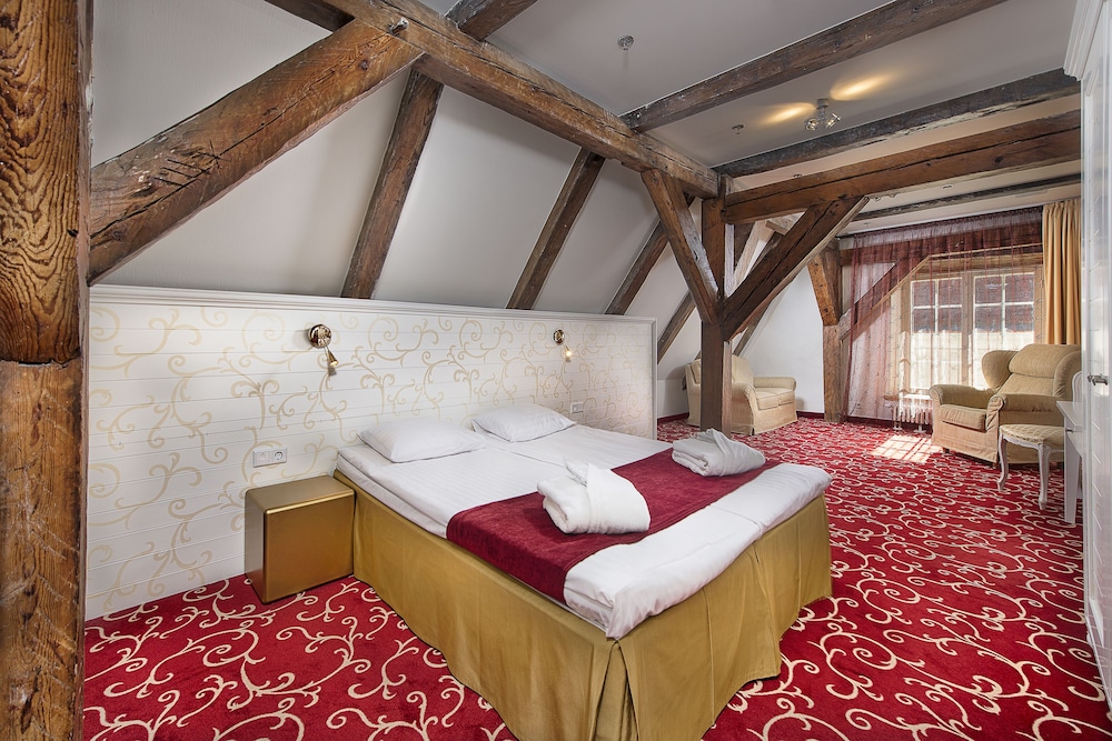 Deluxe Double or Twin Room (free parking included) - Photo 1