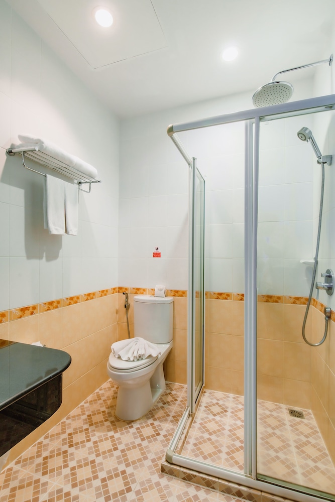 Classic Suite - Pool Access photo 3