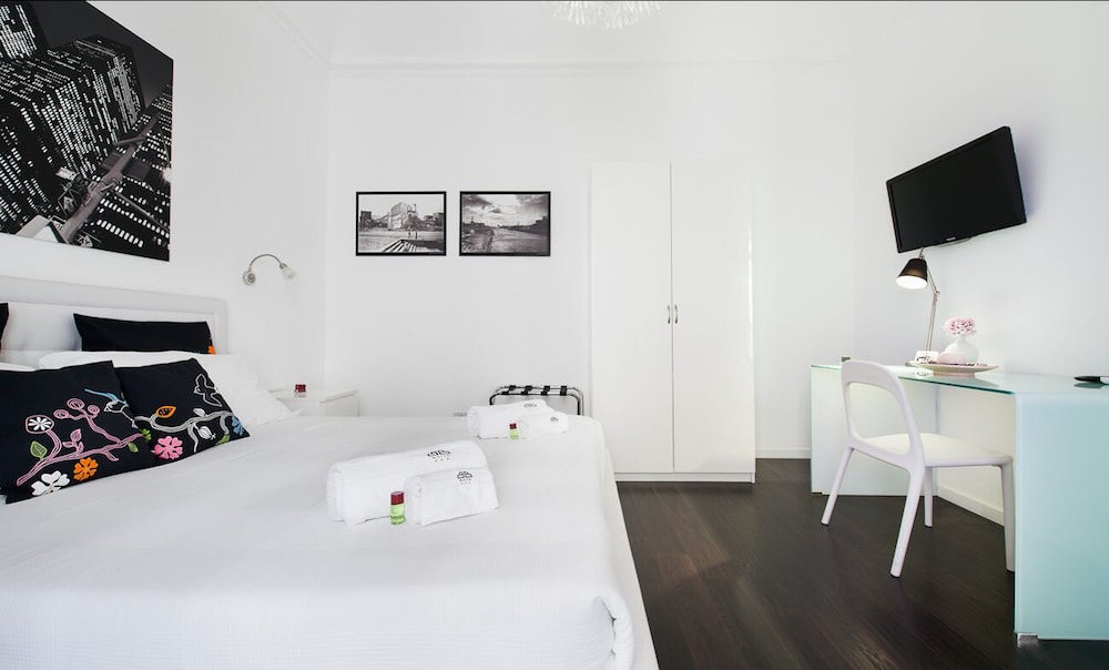 Classic Double Room (Room 1)