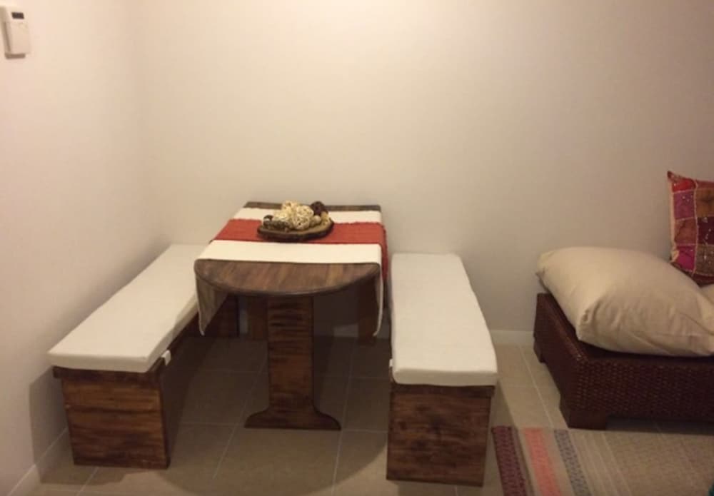 Apartment, 2 Bedrooms, Private Bathroom photo 3