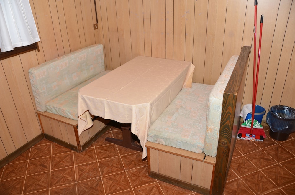 Mobile Home, 1 Bedroom photo 2