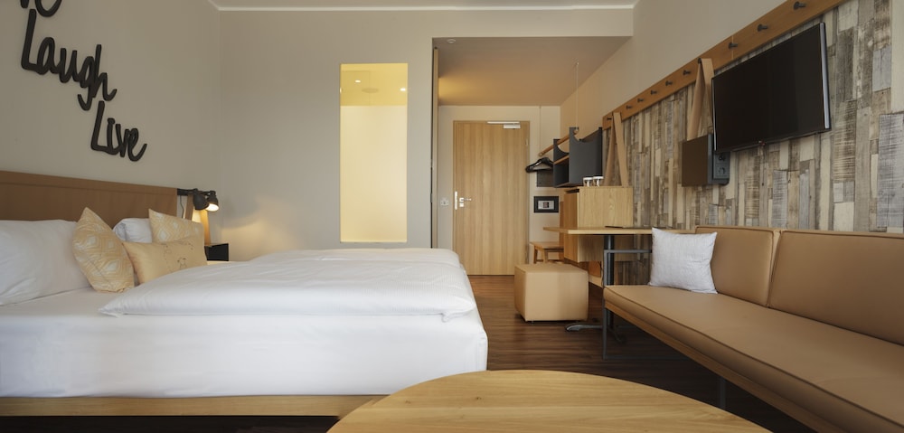 Economy Double Room photo 1