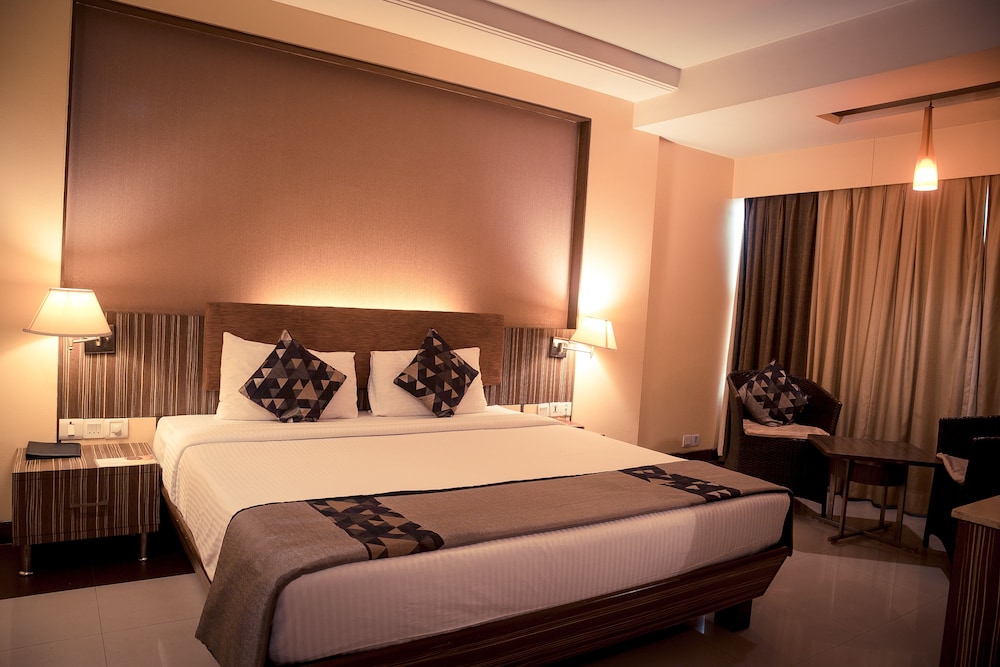 Executive Room - Photo 5