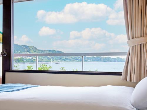 Twin Room with Sea View photo 2