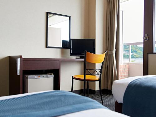Twin Room with Sea View photo 3