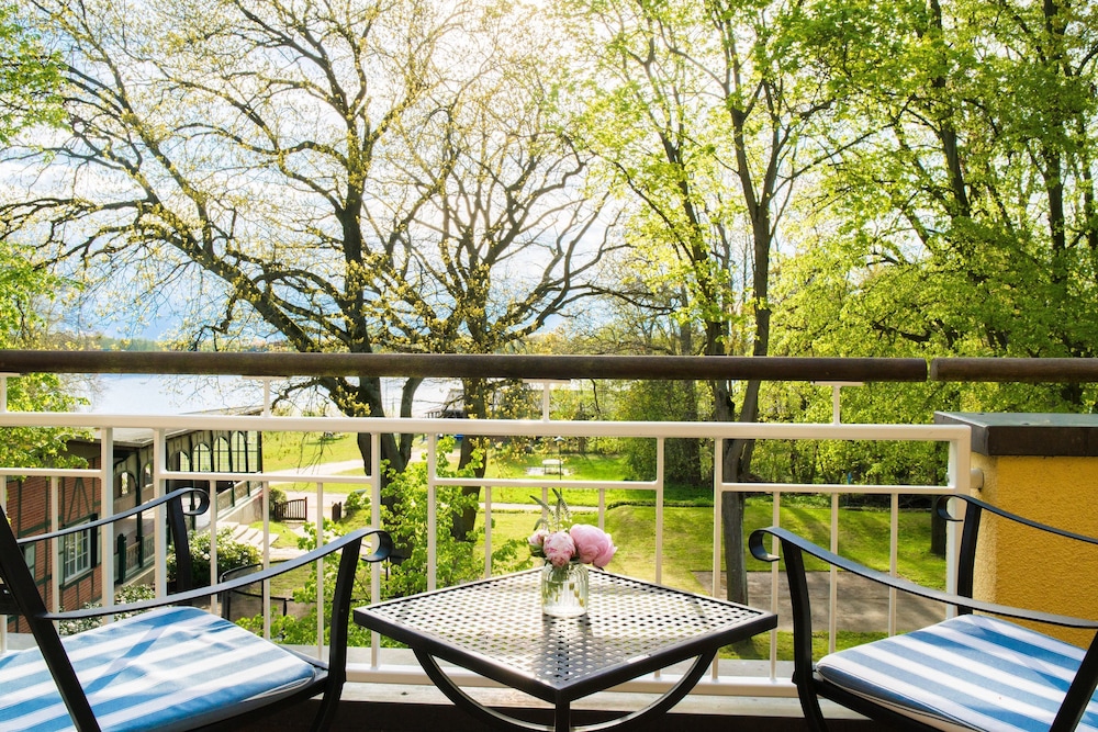 Single Room, Balcony, Lakeside photo 1