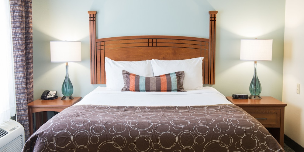 Studio Suite, 1 Queen Bed, Accessible (Comm, Mobil Tub) - Photo 2