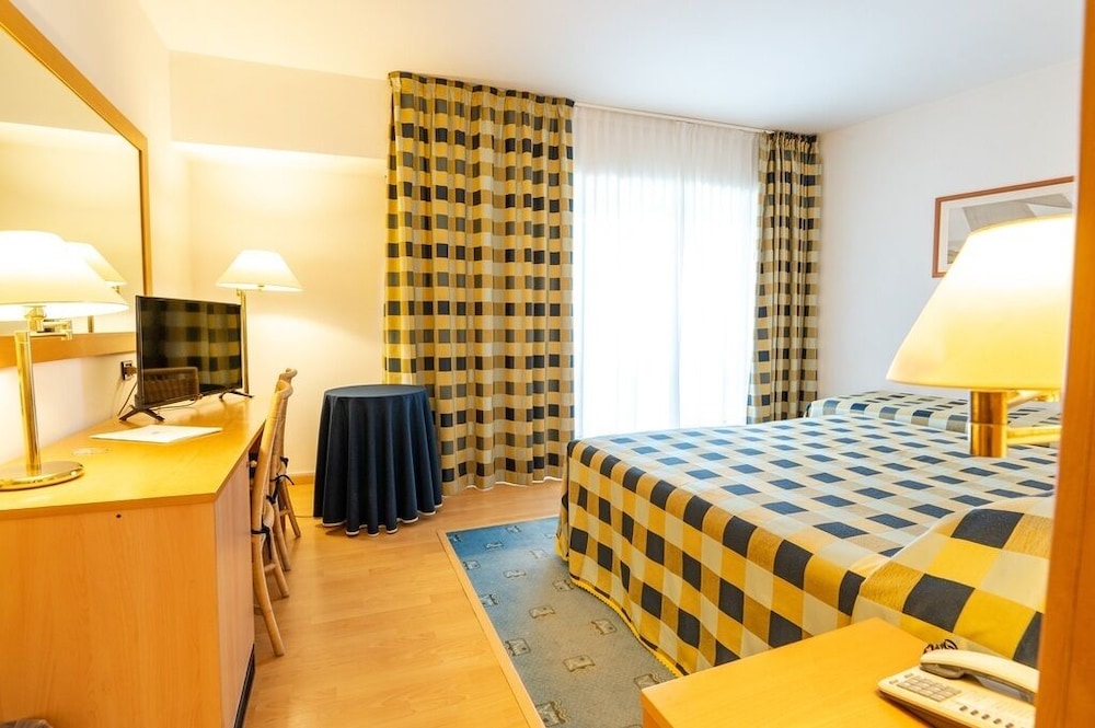 Deluxe Suite photo 1
