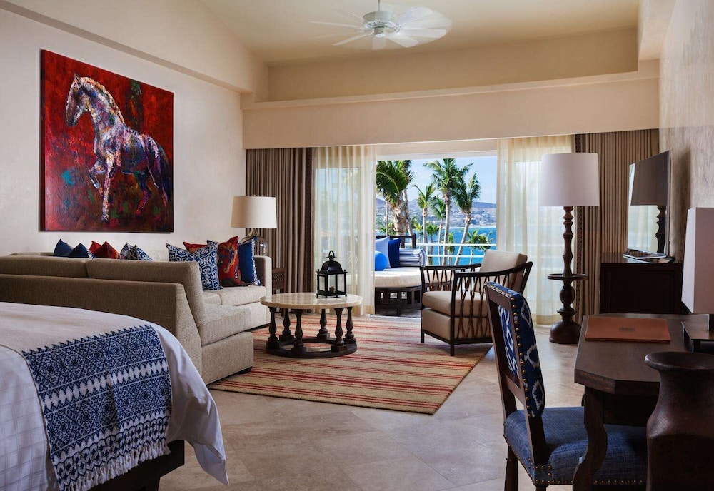 Queen Room with Two Queen Beds (Non Smoking)