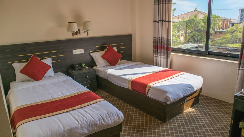 Deluxe Twin Room photo 2