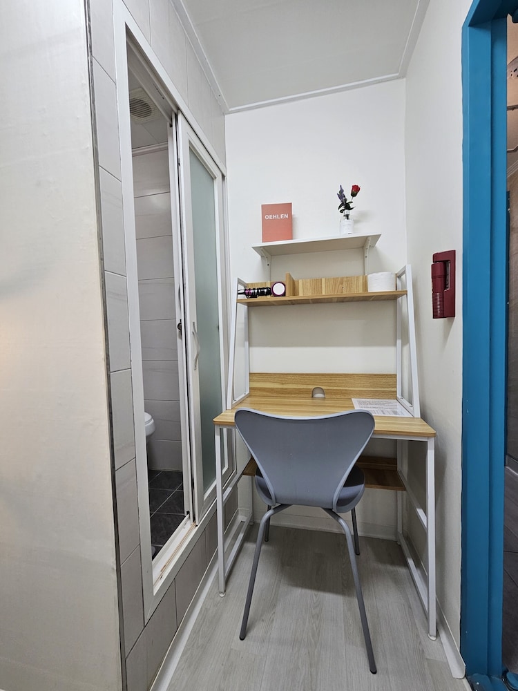 Deluxe Room, Women only, Non Smoking,Private Bathroom(403)(Self check-In Hotel,Please contact HOTEL)
