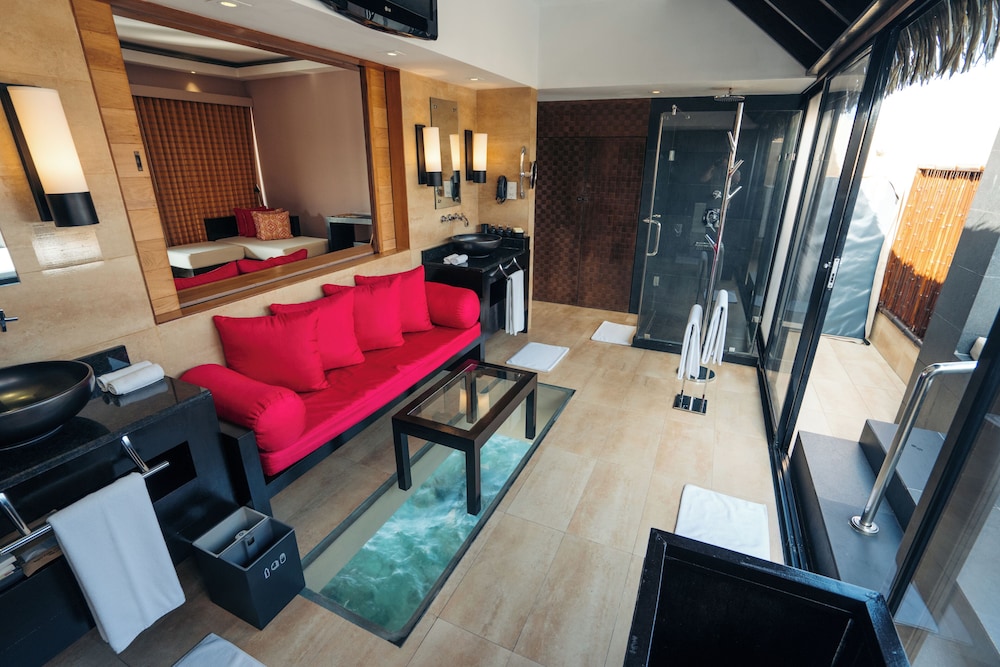 Sunset Water Villa with Private Pool & Jacuzzi - - Premium All Inclusive with Free Transfers photo 2