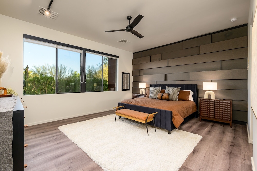 House, 5 Bedrooms photo 1