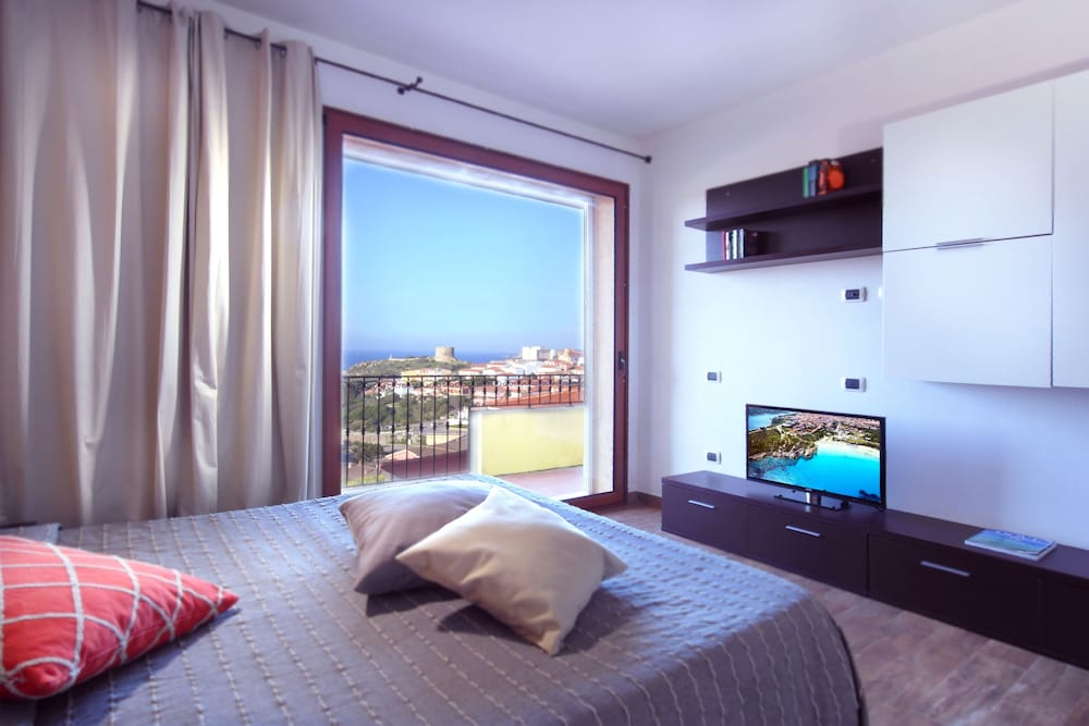 Double Room, Balcony, Sea View photo 1