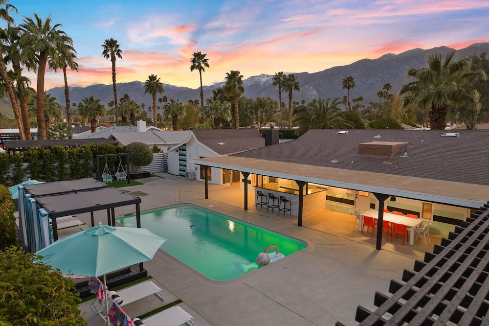 The Ritz - Luxury Home With Pool Speakeasy Bar, Billede 10