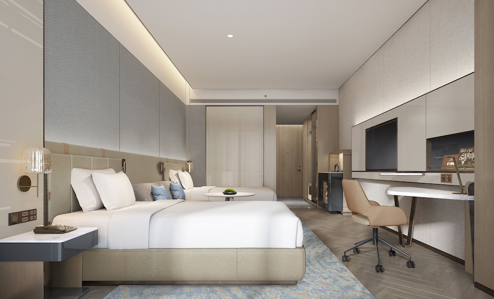 Standard Room, 2 Double Beds, Lake View
