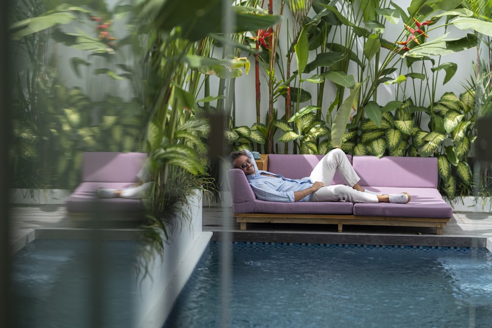 3 Bedroom Villa with Private Pool & Bathtub - Photo 22