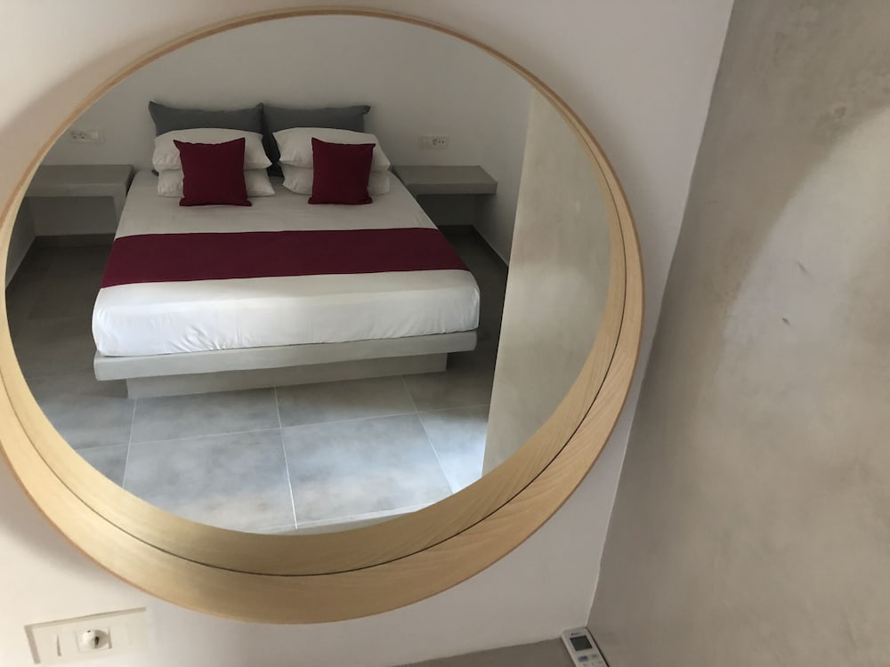 Apartment - Photo 2