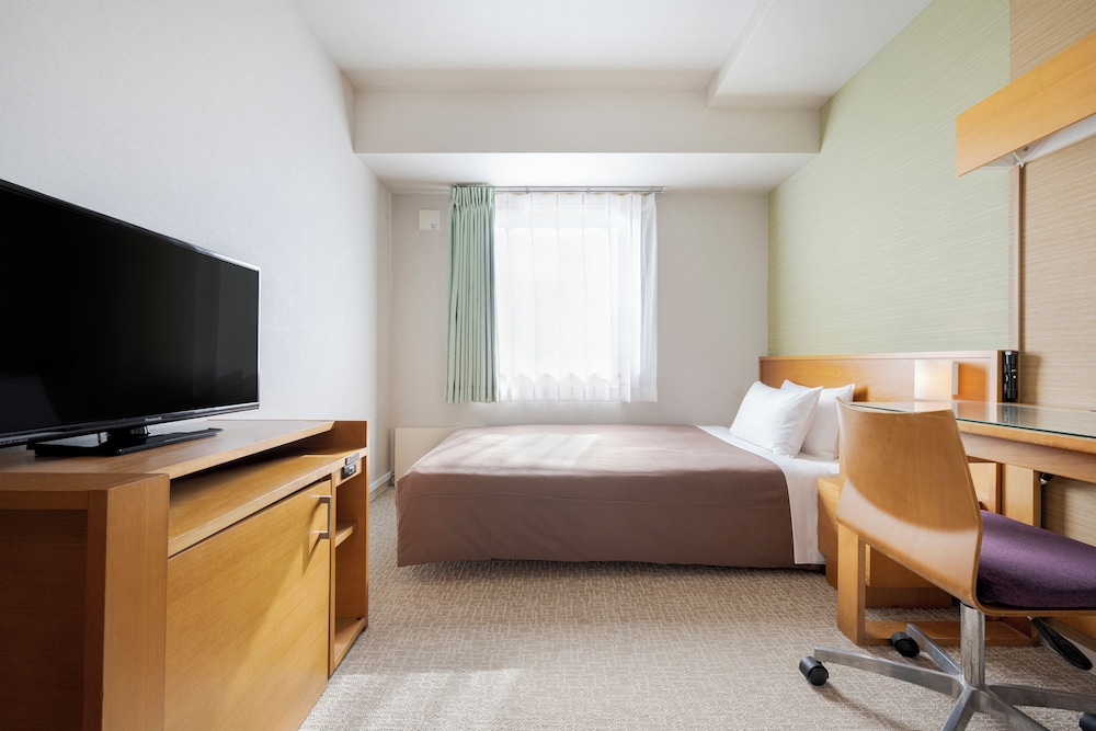 Compact Single Room, Non Smoking (Single Use) photo 3