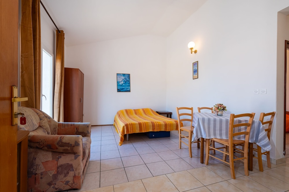 Apartment, 1 Bedroom, Balcony, Garden View