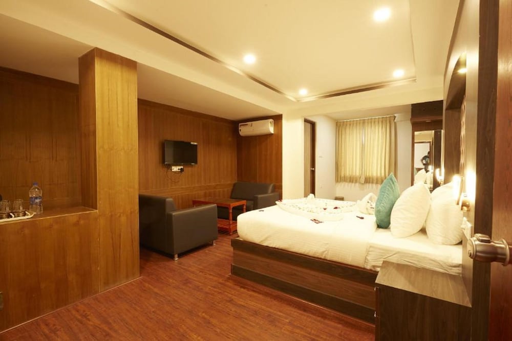 Business Room - Photo 2