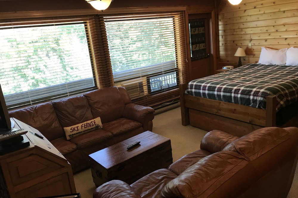 Condo, 3 Bedrooms (Unit 206)