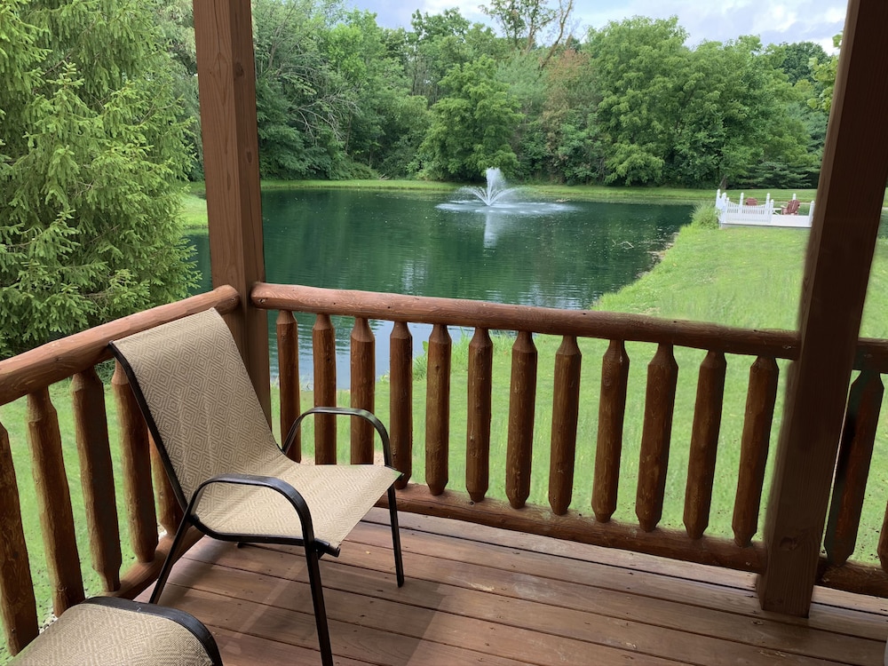 Apartment, 1 Bedroom, Hot Tub, Lake View photo 2