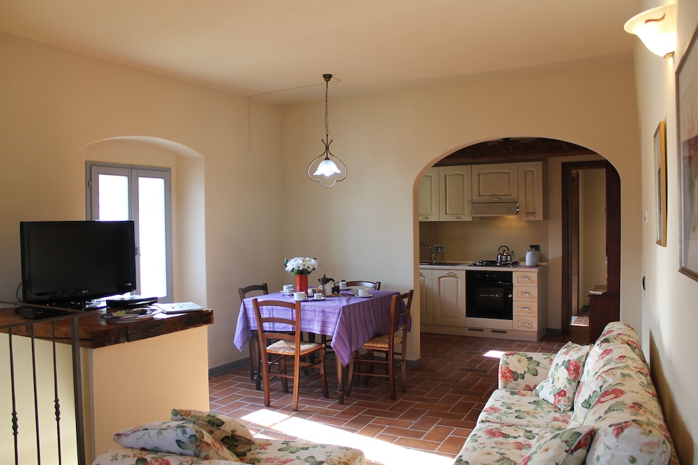 Family Apartment, 2 Bedrooms, Tower (Arancione) photo 3