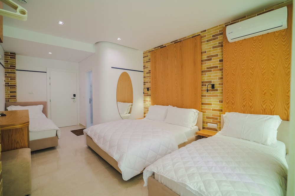 Superior Quadruple Room, Sea View