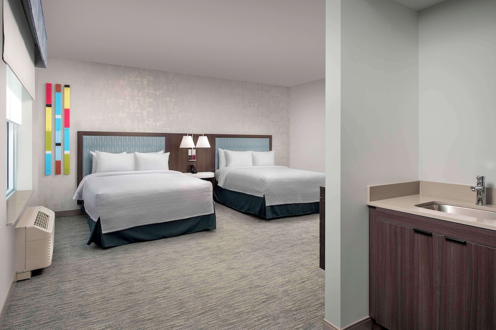 Studio Suite, 2 Queen Beds, Balcony, Accessible (Mobility & Hearing), Bathtub - Photo 2