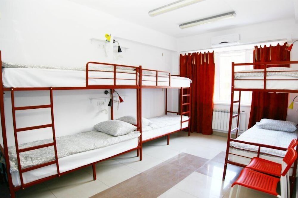 Bed in 6-Bed Female Dormitory Room photo 2