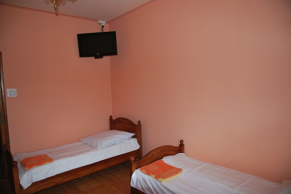 Traditional Room, 2 Twin Beds, Private Bathroom, Garden View photo 2