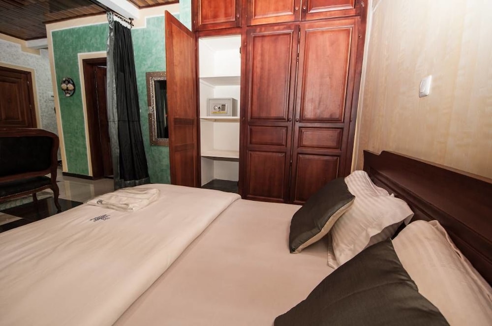 Suite photo 1